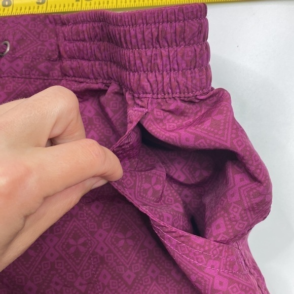 Duluth Trading Co Pink Go Go 7" Geometric Stretch Shorts Size Small - Picture 6 of 9